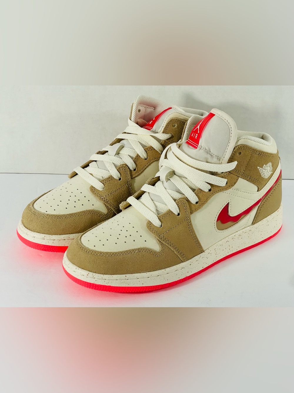 Nike Mid-Top Sneakers in Cream, Tan & Red